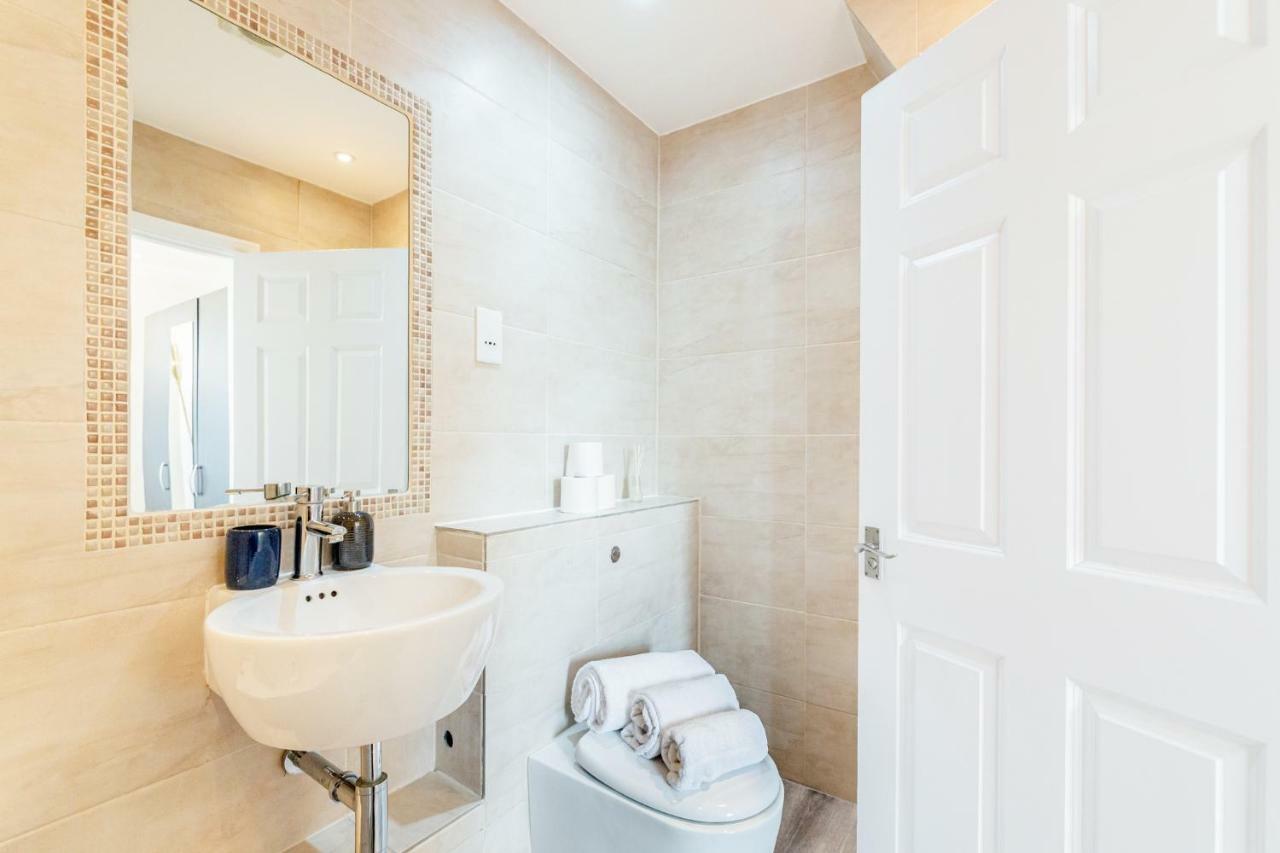 Bright & Spacious 4Beds Home - Kensington High Street-Olympia Λονδίνο Εξωτερικό φωτογραφία
