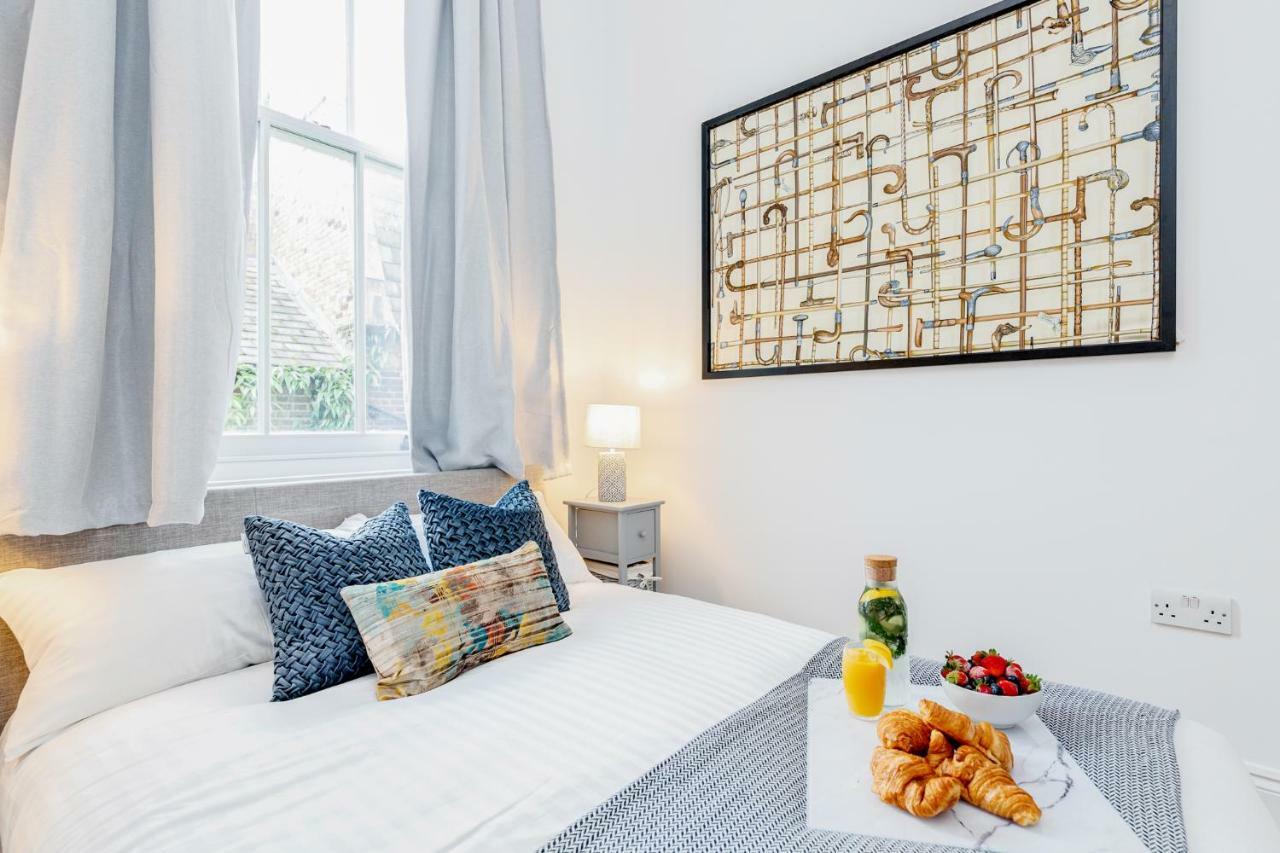 Bright & Spacious 4Beds Home - Kensington High Street-Olympia Λονδίνο Εξωτερικό φωτογραφία