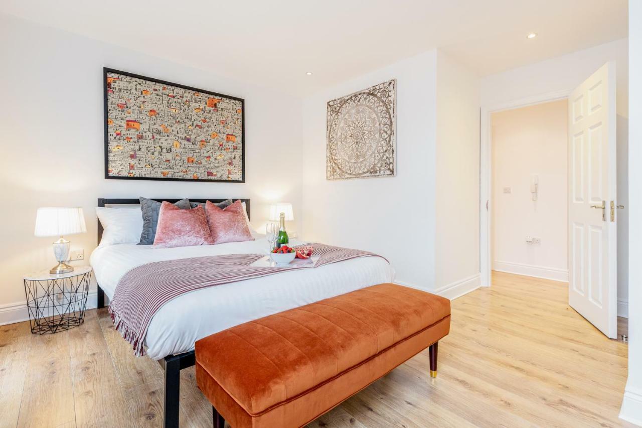 Bright & Spacious 4Beds Home - Kensington High Street-Olympia Λονδίνο Εξωτερικό φωτογραφία